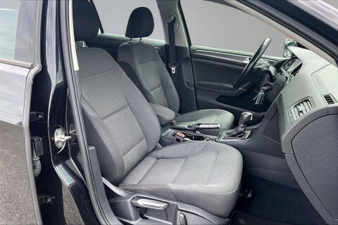 2018 Volkswagen Golf