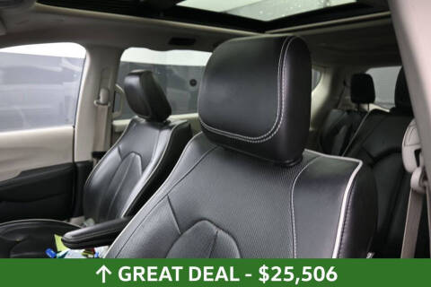2023 Chrysler Pacifica Plug-In Hybrid Limited
