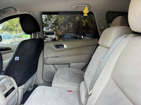 2014 Nissan Pathfinder S