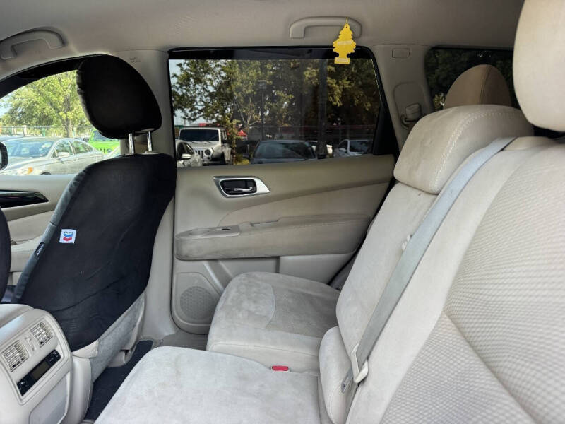 2014 Nissan Pathfinder S