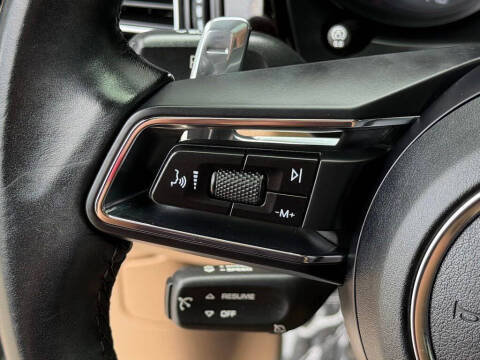 2022 Porsche Macan