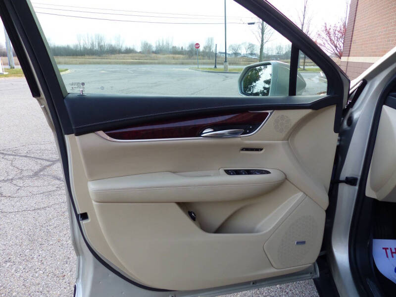 2017 Cadillac XT5 Luxury