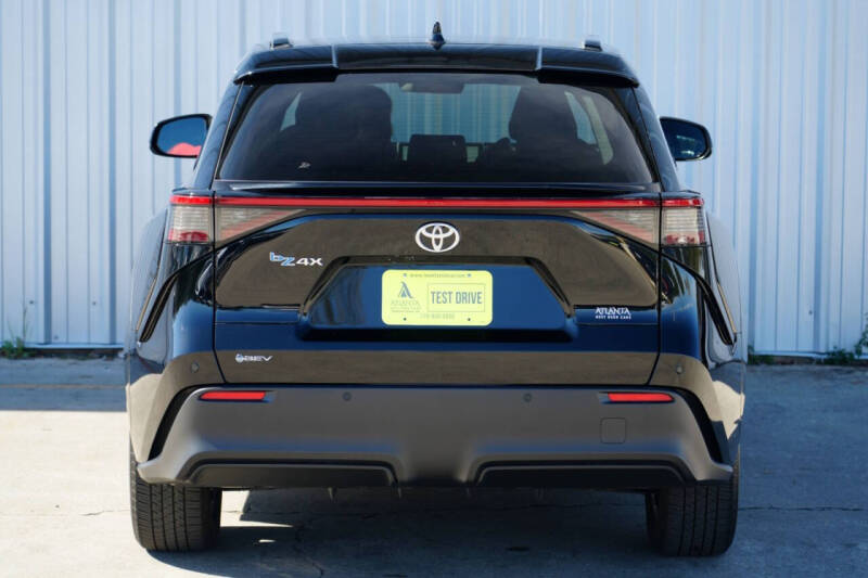 2024 Toyota bZ4X XLE
