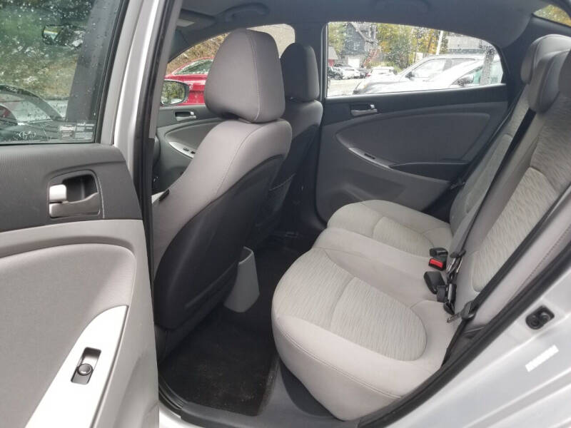 2016 Hyundai Accent SE