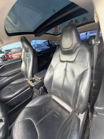 2013 Tesla Model S