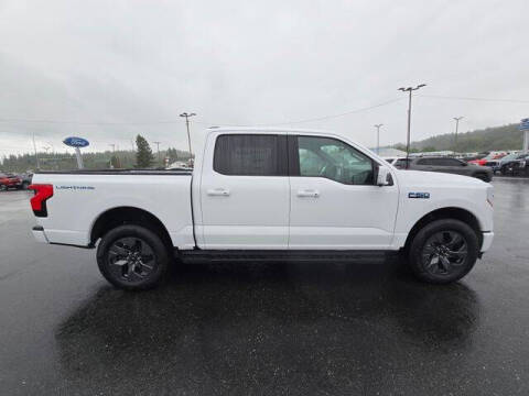 2025 Ford F-150 Lightning Lariat