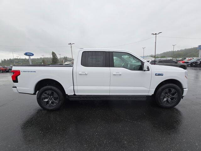 2025 Ford F-150 Lightning Lariat