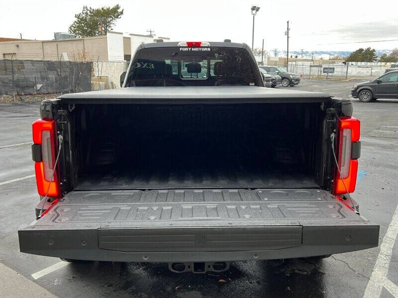 2024 Ford F-350 Super Duty Platinum