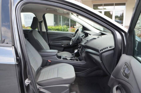 2019 Ford Escape S