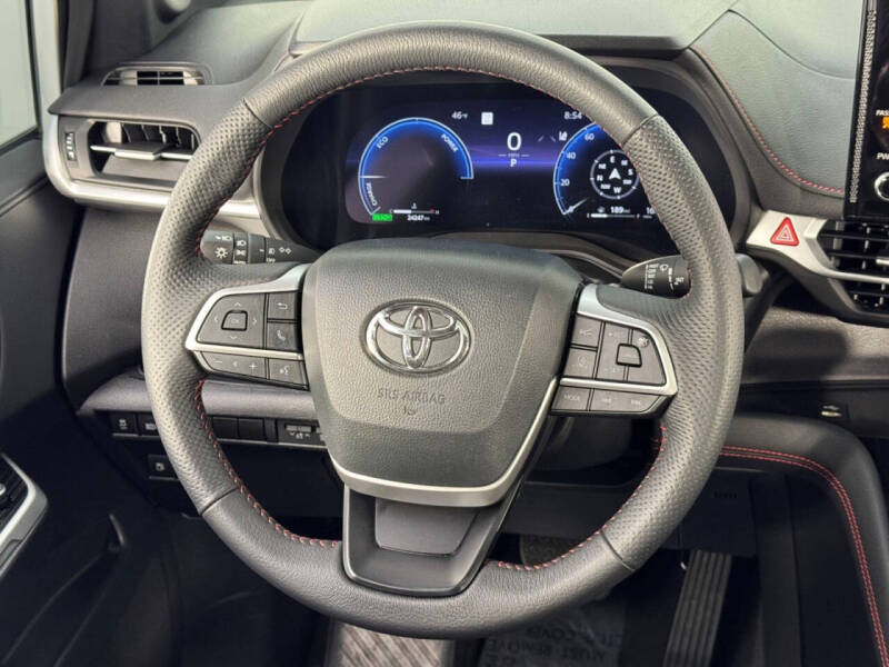 2025 Toyota Sienna XSE 7-Passenger