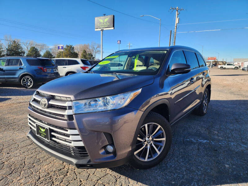 2017 Toyota Highlander XLE's photo