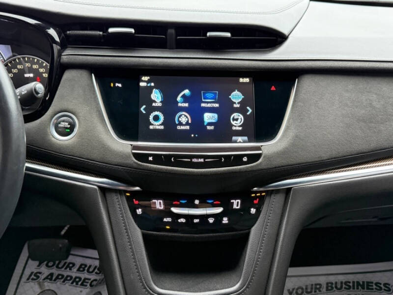 2018 Cadillac XT5 Platinum