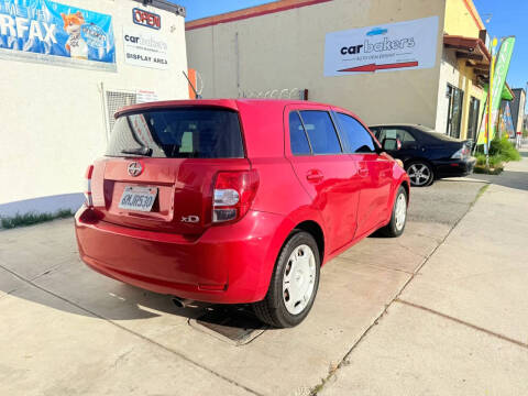 2010 Scion xD