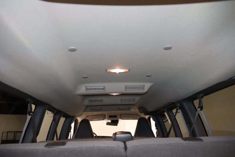 2025 Chevrolet Express LT 3500
