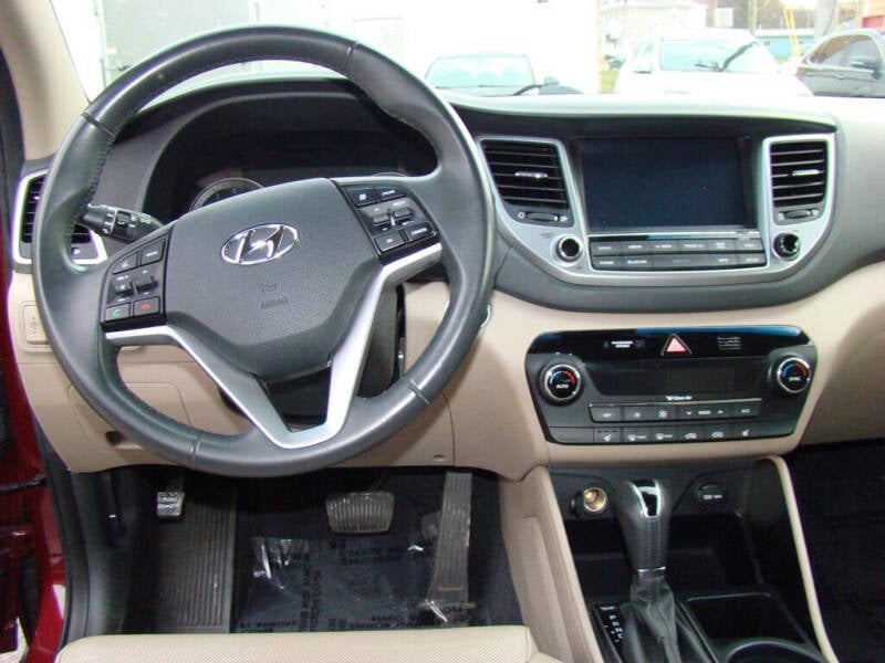 2016 Hyundai Tucson Limited photo 11