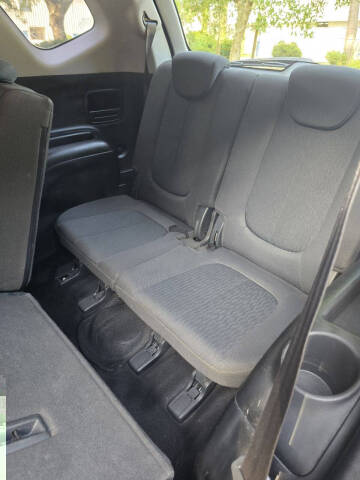 2010 Kia Rondo