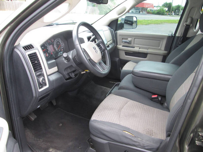2012 RAM 1500 SLT