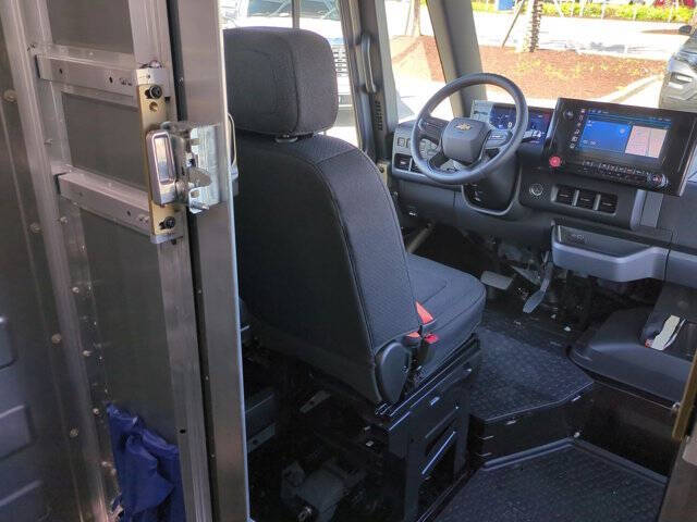 2025 Chevrolet BrightDrop 400