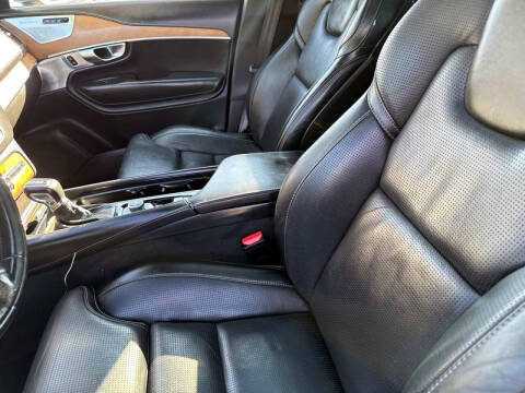 2017 Volvo XC90 T6 Inscription