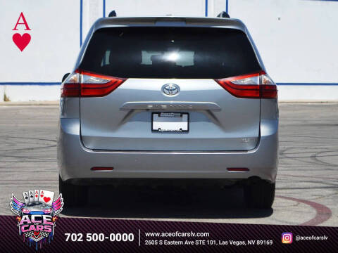2017 Toyota Sienna