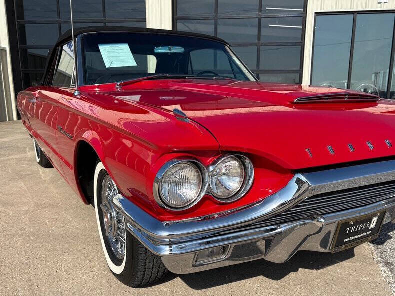 1964 Ford Thunderbird
