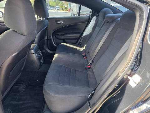 2013 Dodge Charger SE