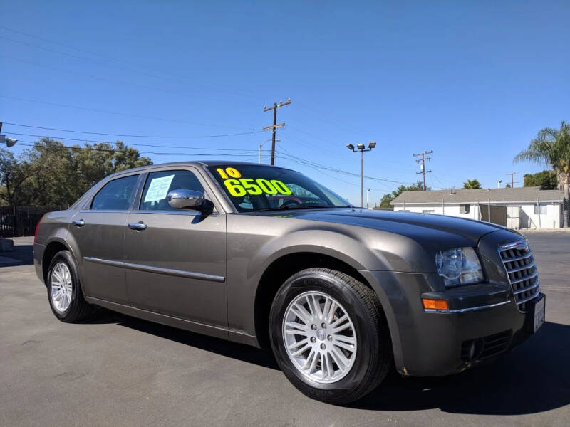 2010 Chrysler 300 for sale at Easy Go Auto in Upland CA