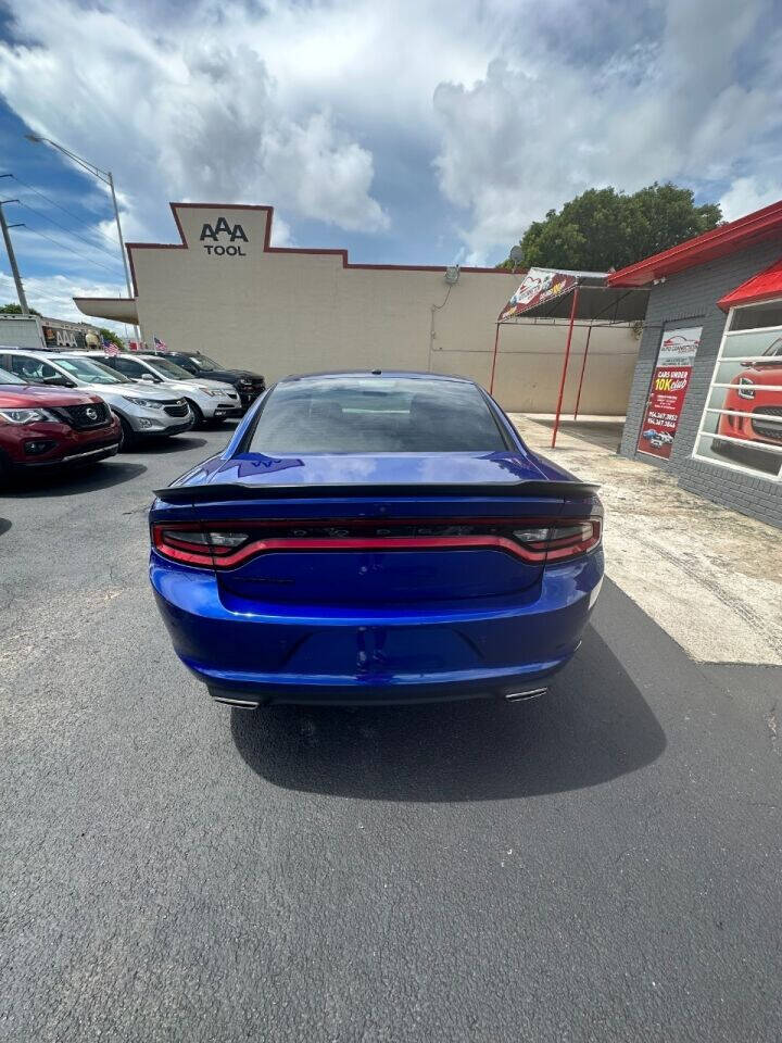 2020 DODGE Charger Sedan - $21,999