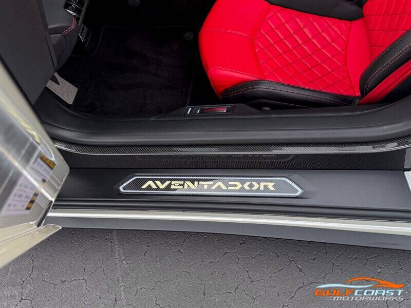 2018 Lamborghini Aventador LP 740-4 S