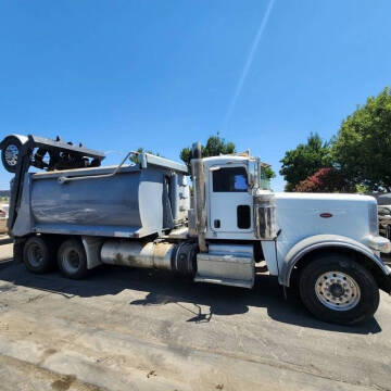 2017 Peterbilt 389