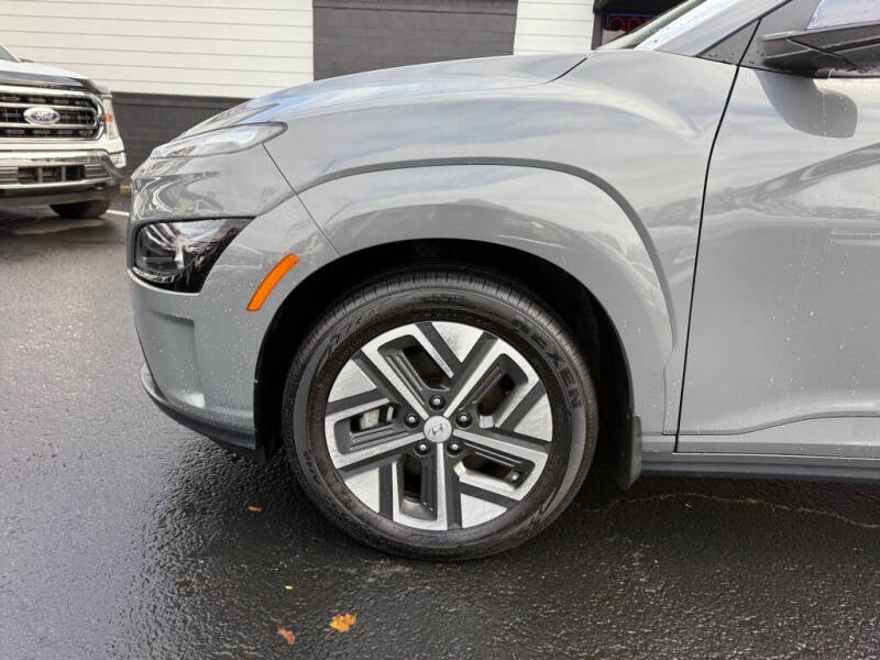 2023 Hyundai Kona Electric SE