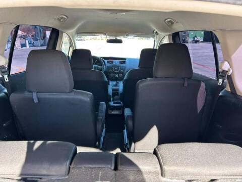 2015 Mazda MAZDA5 Sport