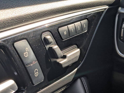 2018 Infiniti QX30 Essential