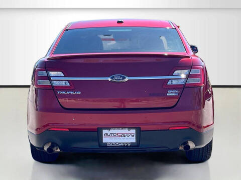 2018 Ford Taurus SEL