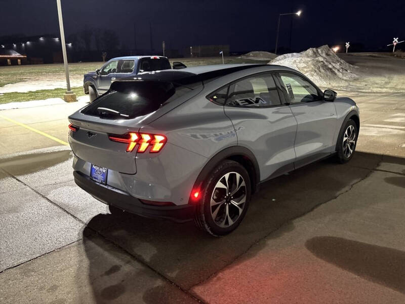 2024 Ford Mustang Mach-E Select