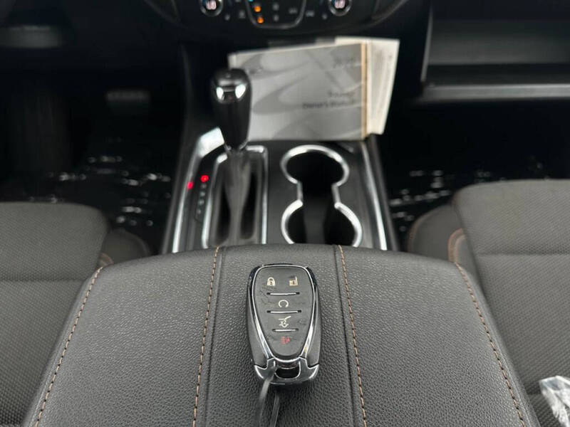 2020 Chevrolet Traverse LT Cloth