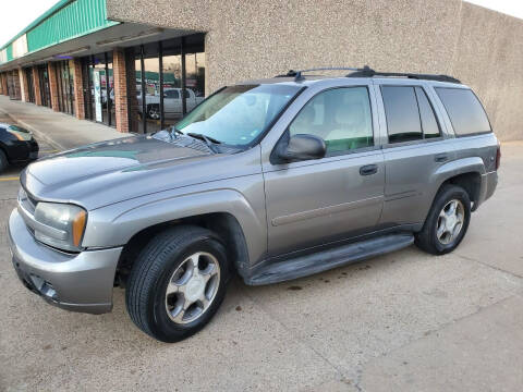 2008 Chevrolet TrailBlazer for sale at TEXAS MOTOR CARS in Houston TX
