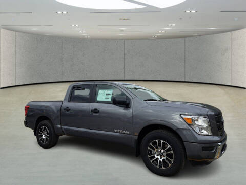 2024 Nissan Titan SV