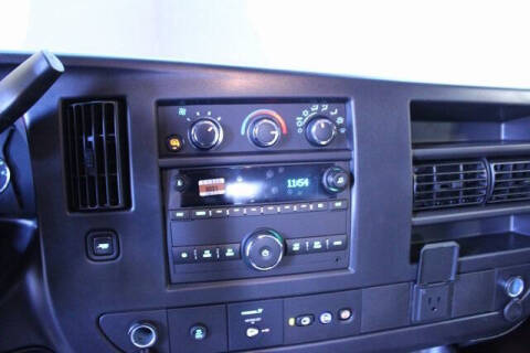 2025 Chevrolet Express 3500