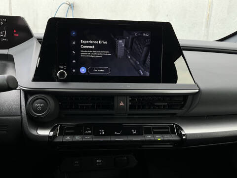 2025 Toyota Prius LE