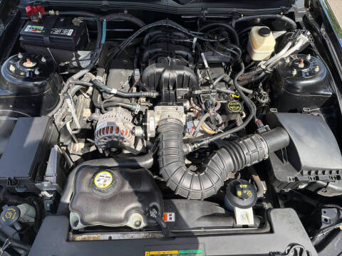 2007 Ford Mustang V6 Deluxe