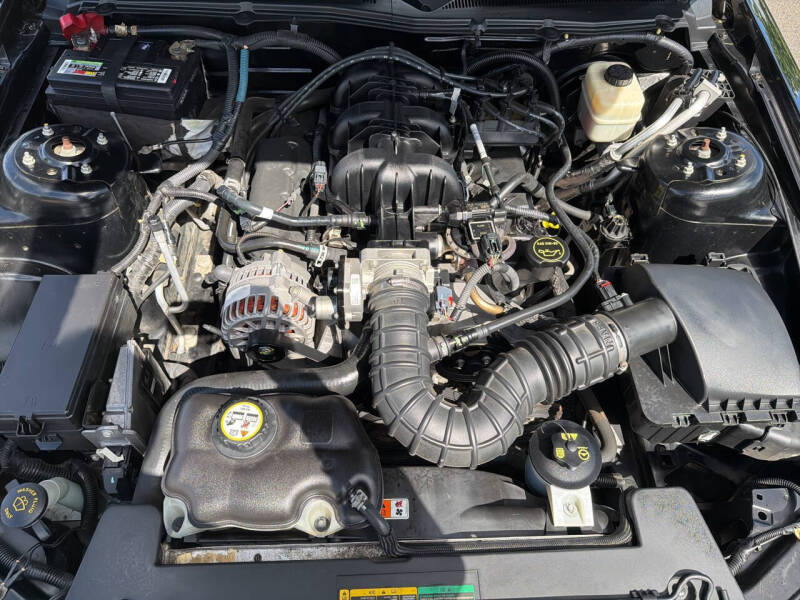 2007 Ford Mustang V6 Deluxe