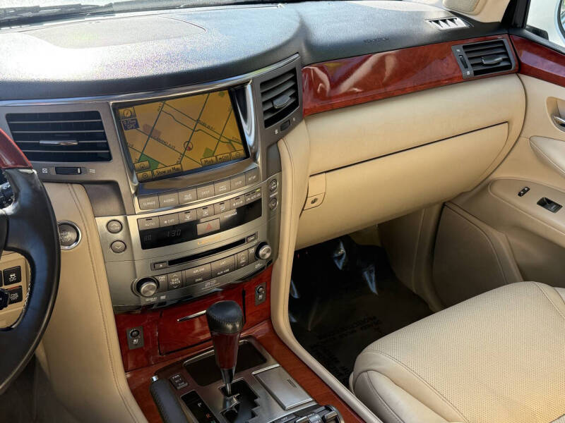 2010 Lexus LX 570