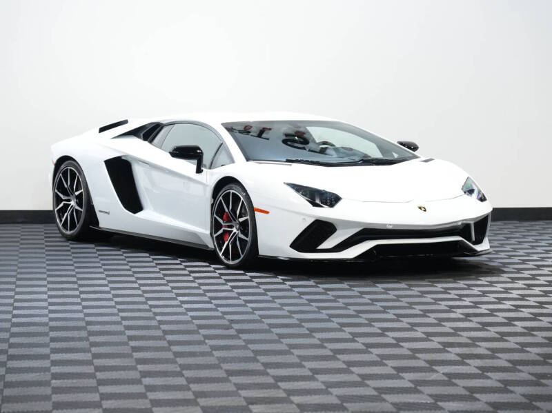 2018 Lamborghini Aventador LP 740-4 S