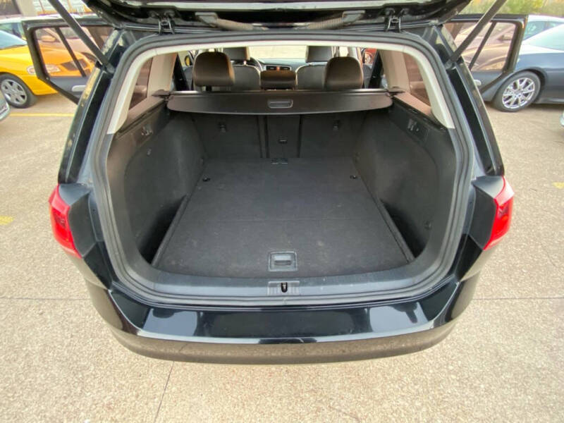 2015 Volkswagen Golf SportWagen TSI S