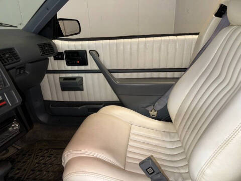 1991 Pontiac Sunbird LE