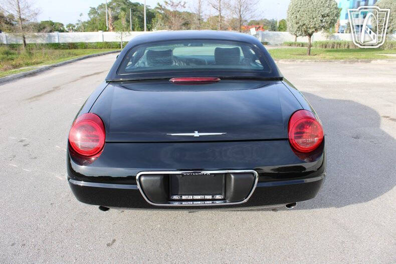 2005 Ford Thunderbird Deluxe
