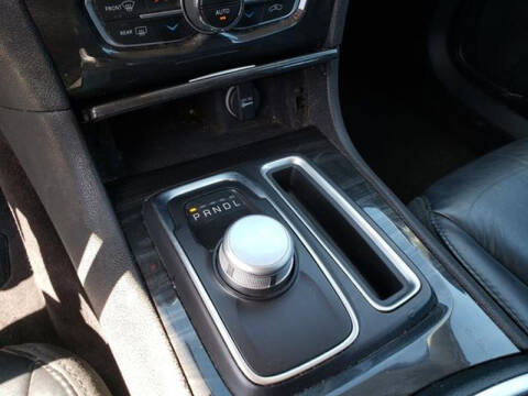 2017 Chrysler 300 Limited