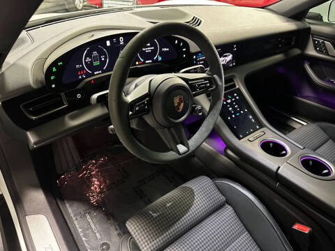 2025 Porsche Taycan