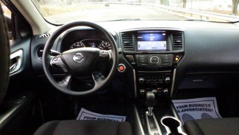 2020 Nissan Pathfinder S